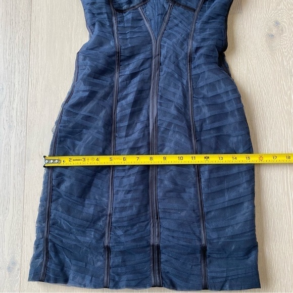 BCBGMaxAzria corset style mini strapless dress. Size zero - Picture 5 of 9
